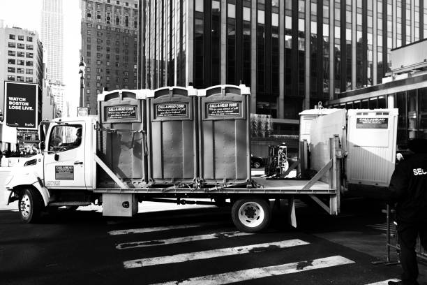 Best Affordable portable toilet rental  in Granite City, IL